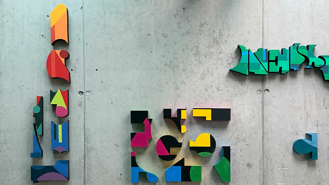 Erstsemester Design: Form, Gegenform, Körper und Farbe 