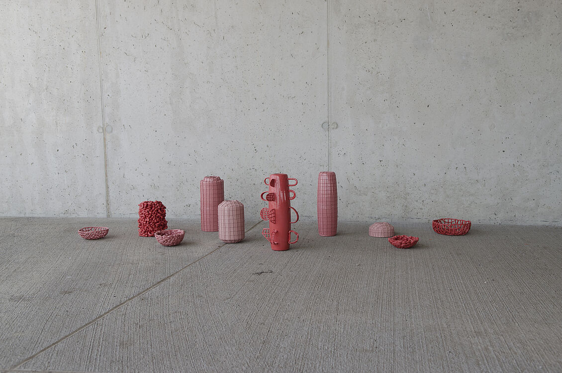 Manon Klein: linking clay
