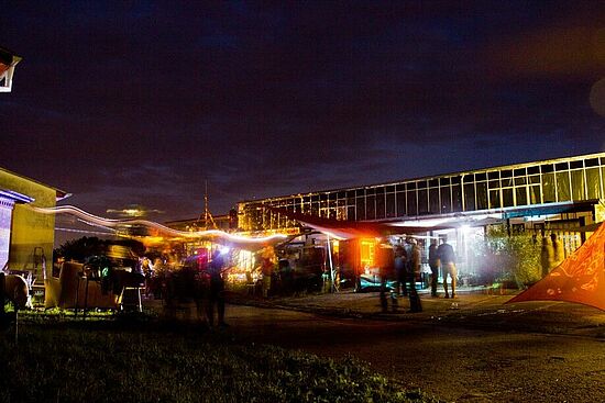 Björn Hinze: Don't you care?