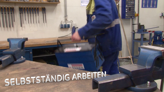 Antonia Lustig, Dina Osmanova, Philip Litzke, Sabrina Henrich, Sarah Krüger: EGGER Lehrberufe